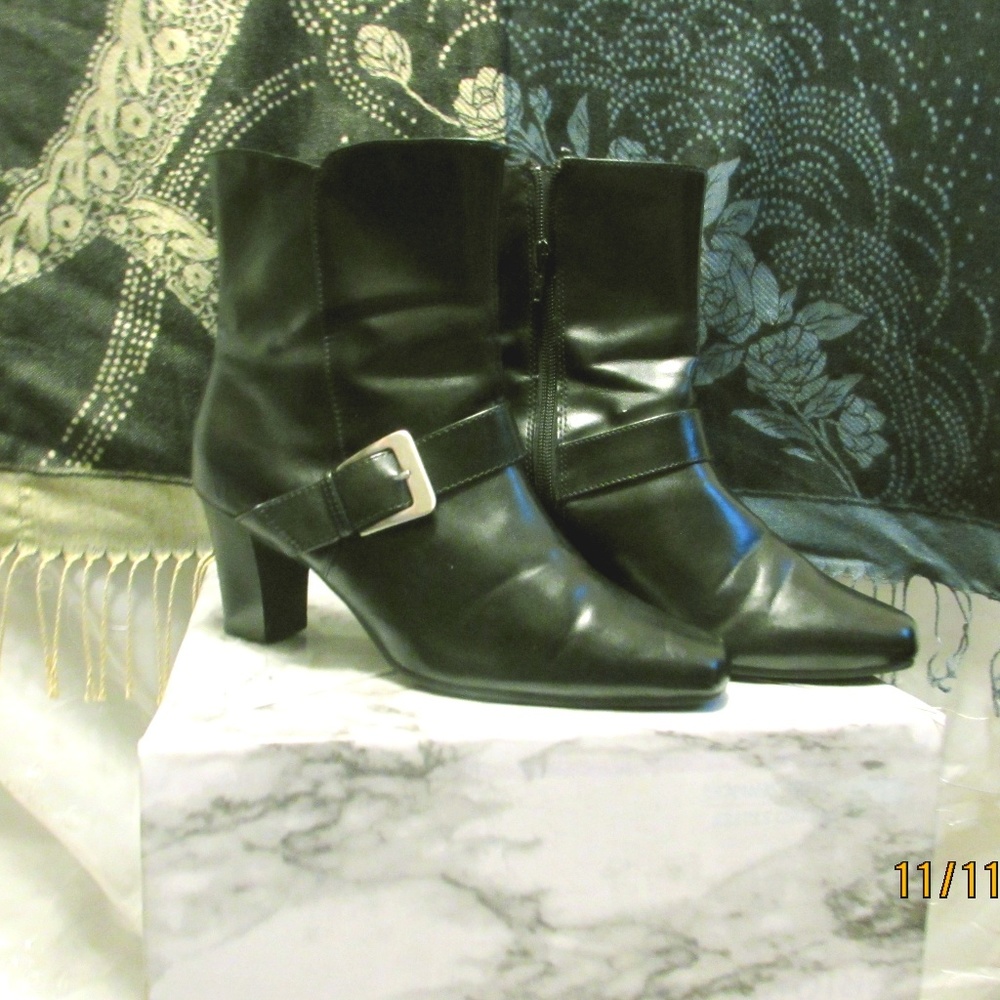 💰50% OFF💰Predictions  Black Ankle Boots